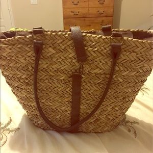 Straw tote.