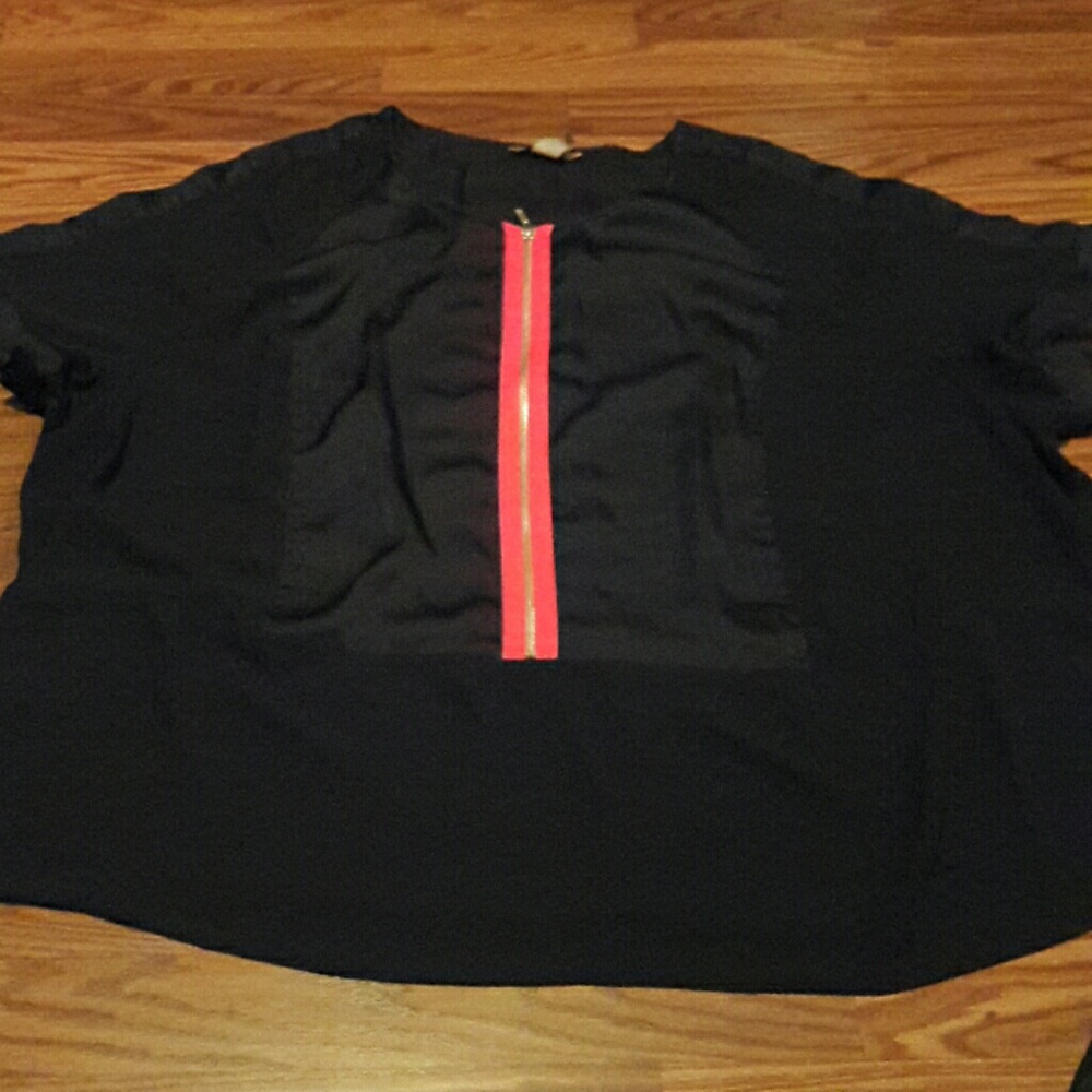 Final Sale *** Cute H&M Blouse *** EUC ***