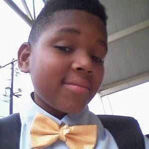 Meet your Posher, Romanuel