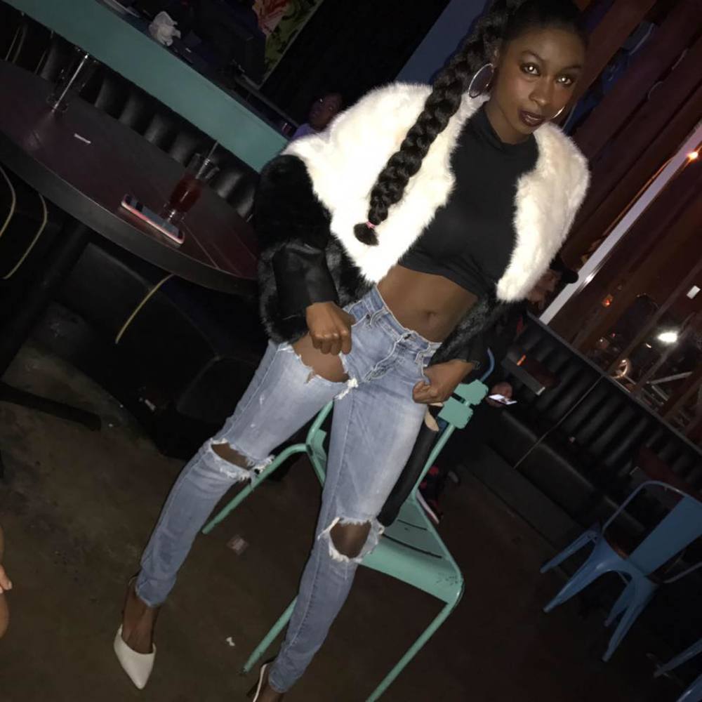 Meet your Posher, Brit