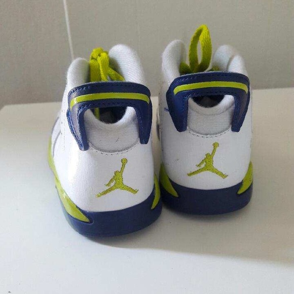 Toddler jordans - Picture 3 of 8