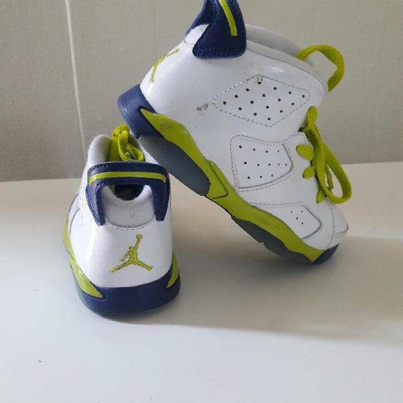 Toddler jordans - Picture 4 of 8