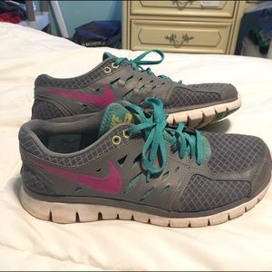 Nike free running shoes