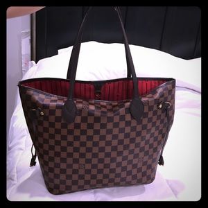 Checkered Bag 💼 never full