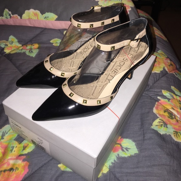 Sole Society Shoes - Sole Society Mid Pump Studded Heel