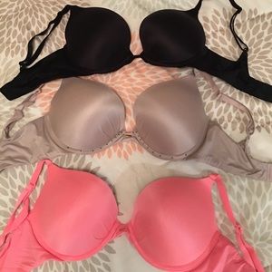 Bundle of Victoria secret bras