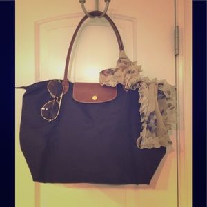 Large Longchamp Le Pliage Tote in Bilberry