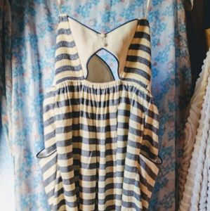Kimchi Blue--Striped Strapless Dress w/ Pockets
