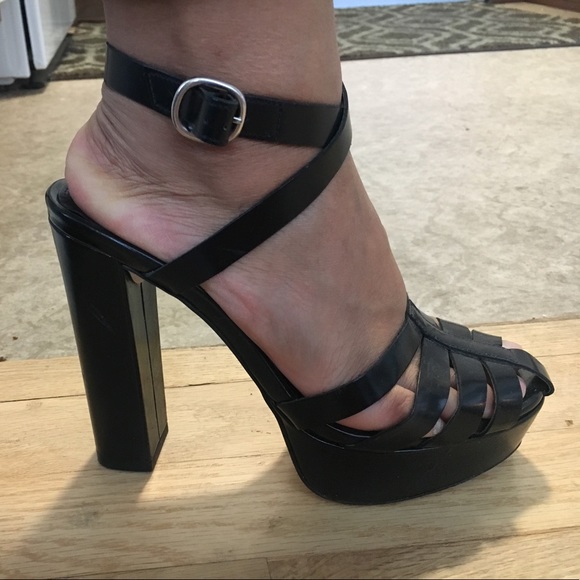 Zara Shoes - Black patent leather strapped heels