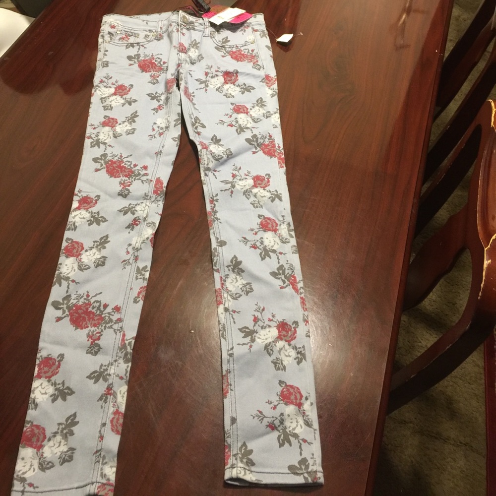 Skinny pants
