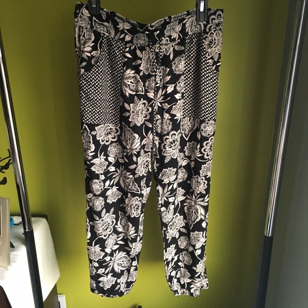 American Eagle fun pants