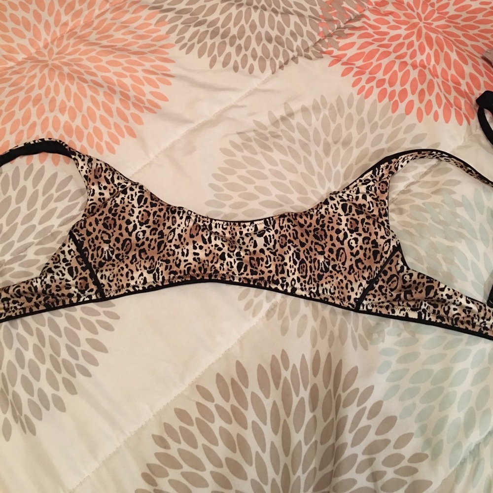 Victoria secret push-up sling
