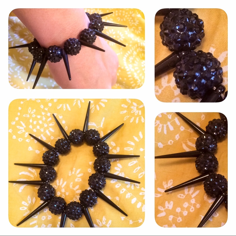 RHINESTONE SPIKE BRACELET