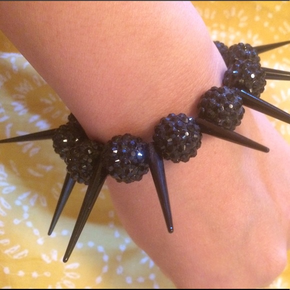 RHINESTONE SPIKE BRACELET - Picture 2 of 5
