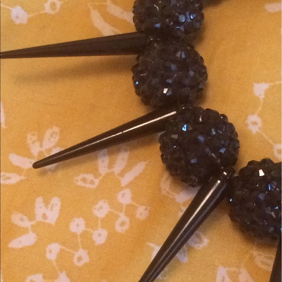 RHINESTONE SPIKE BRACELET - Picture 4 of 5