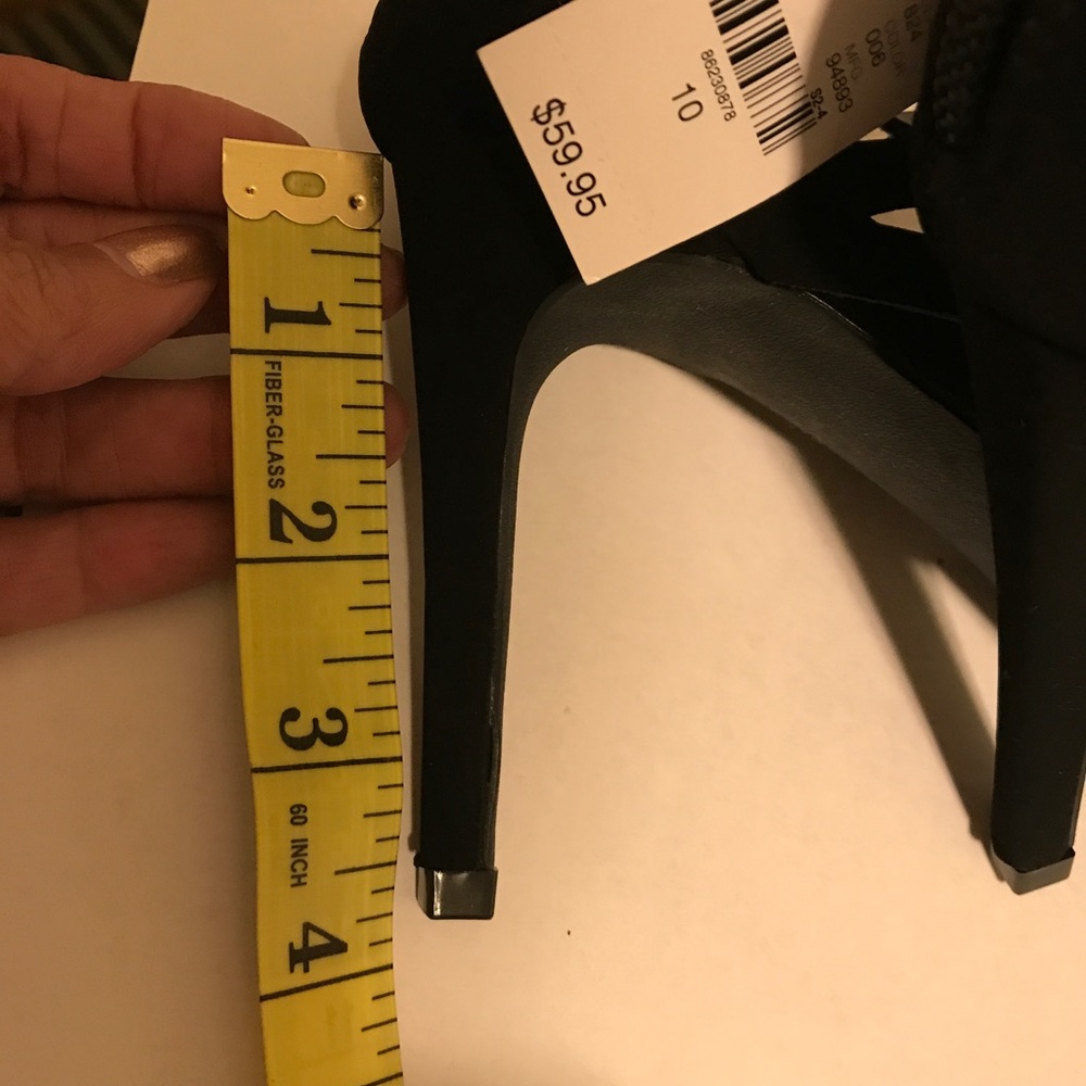 Shoes/3 INCH HEEL/Black only. - Picture 5 of 6