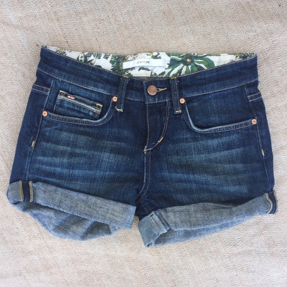 Joe's loose rolled shorts medium dark washed