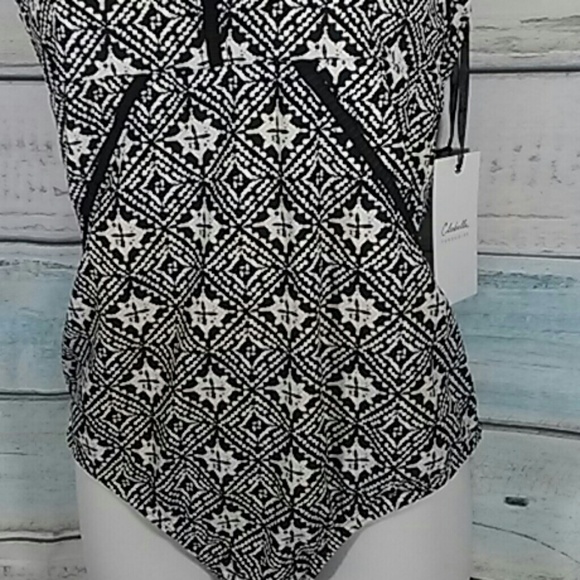 One piece swimsuit size: L - Picture 3 of 8