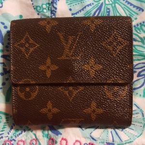 Louis vuitton monogram Elise wallet.
