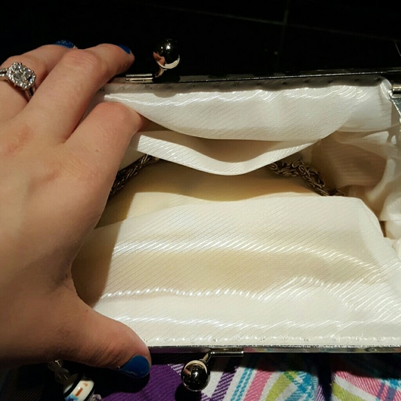 Pattern clutch - Picture 2 of 3