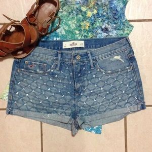 Hollister shorts.NWOT