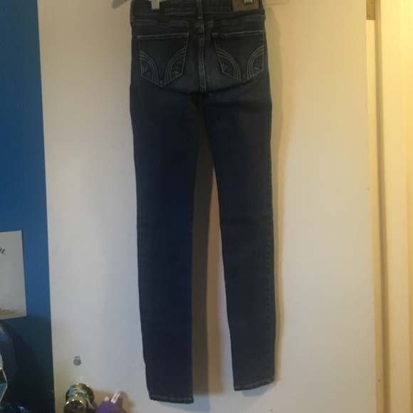 Hollister Blue Jeans - Picture 4 of 6