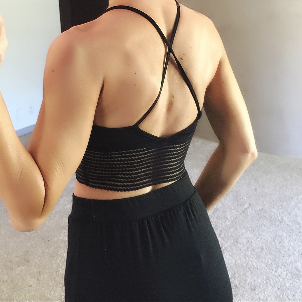 Black Mesh Bottom Crop Top Bralette - Picture 6 of 7