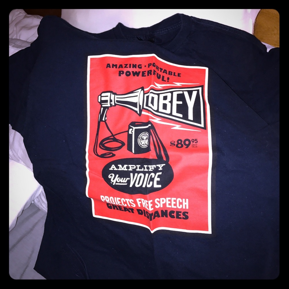 Obey Men's Tshirt