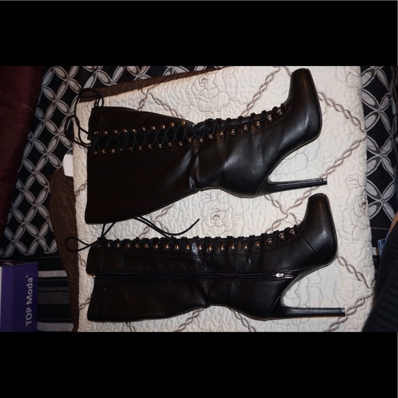 Boots - Picture 2 of 4