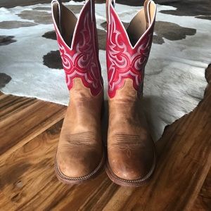 Justin red round toe cowboy boot