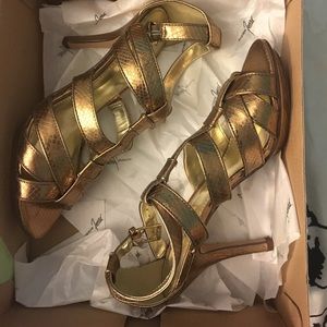 Jacqueline Ferrar Gold Strappy Heels