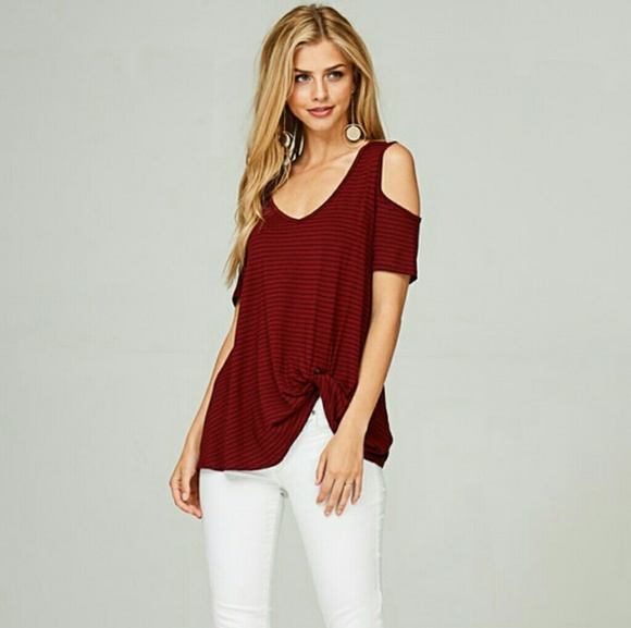 Cold shoulder knot hem top ( LAST ONE  ) - Picture 3 of 3
