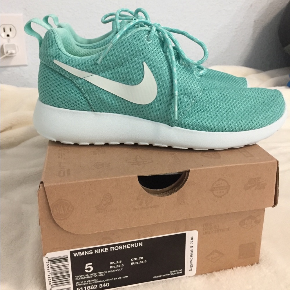 FIRM PRICE Nike Rosherun tropical twist RARE