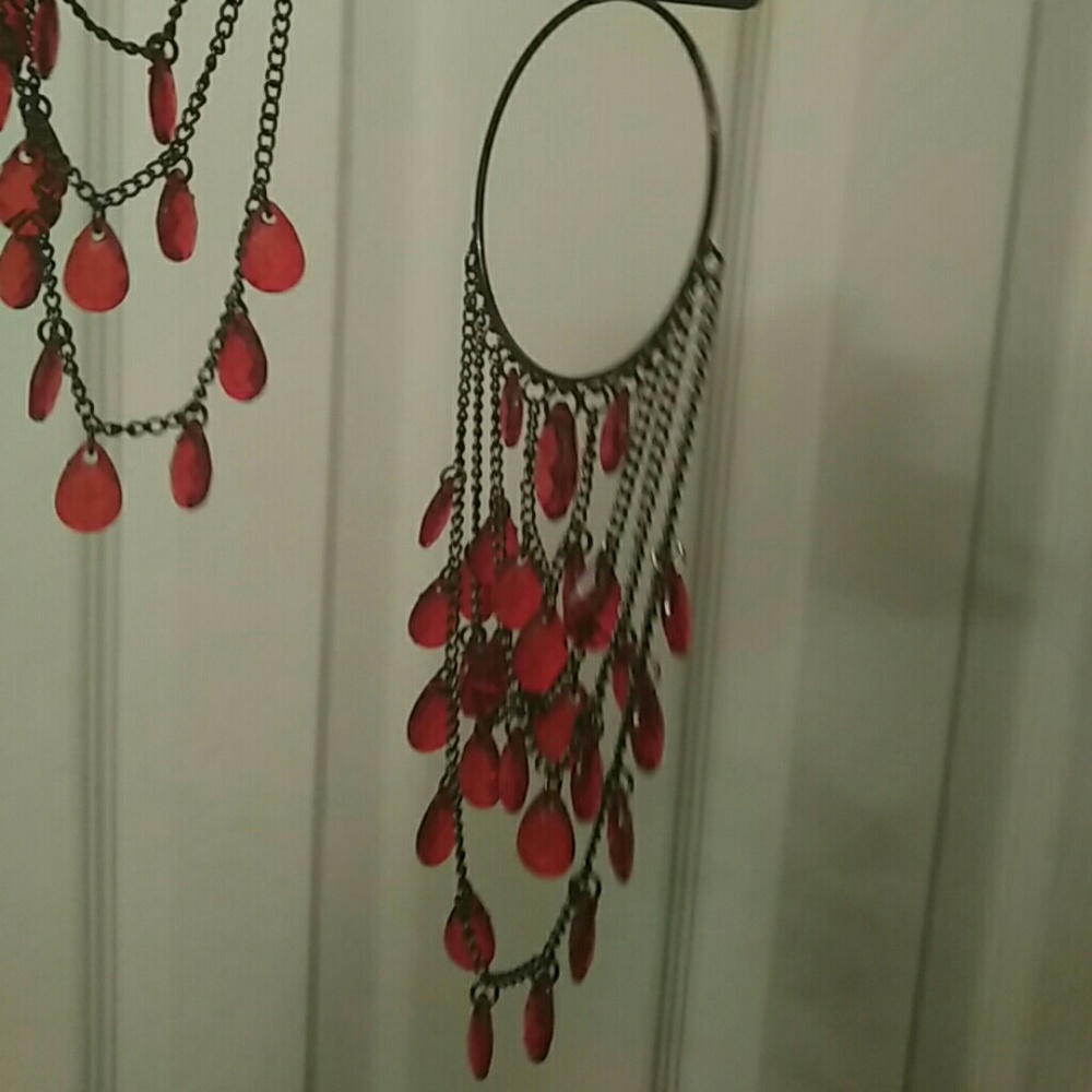 Earring - Picture 2 of 4