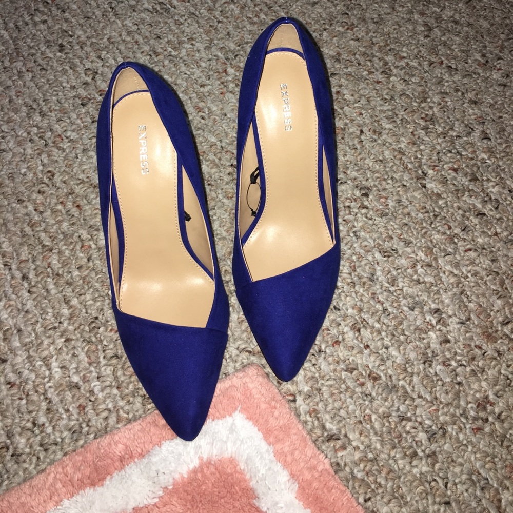 Express cobalt blue pumps