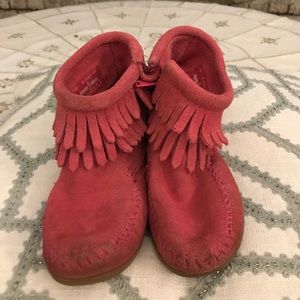 Pink ankle minnetonkas. 10T