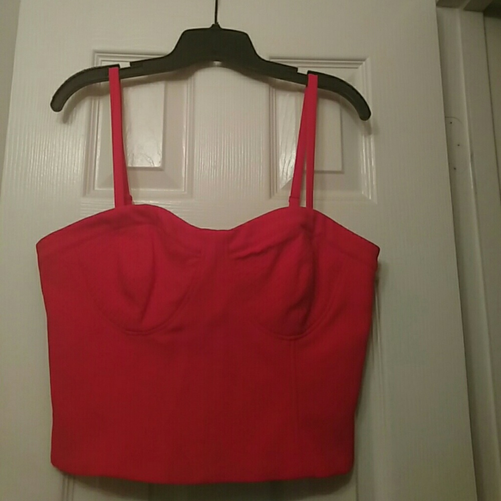 Crop top