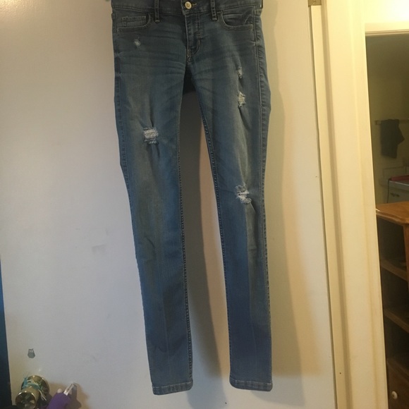 Hollister medium blue wash jeans - Picture 3 of 8