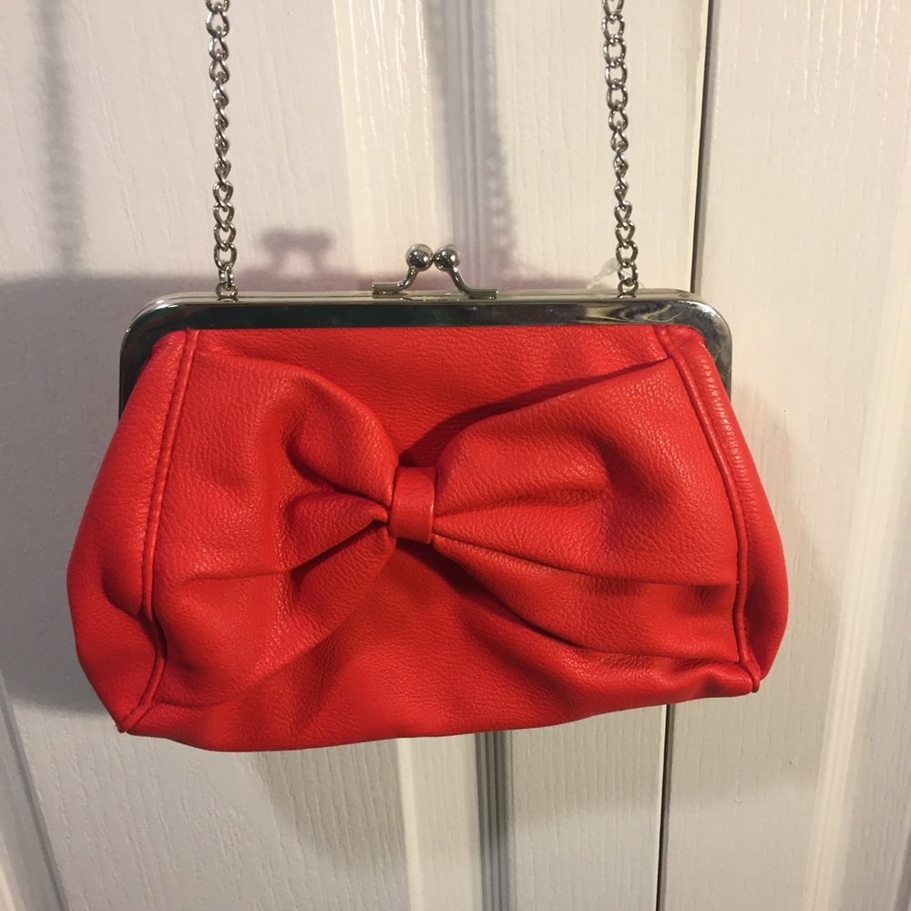 Red Clutch