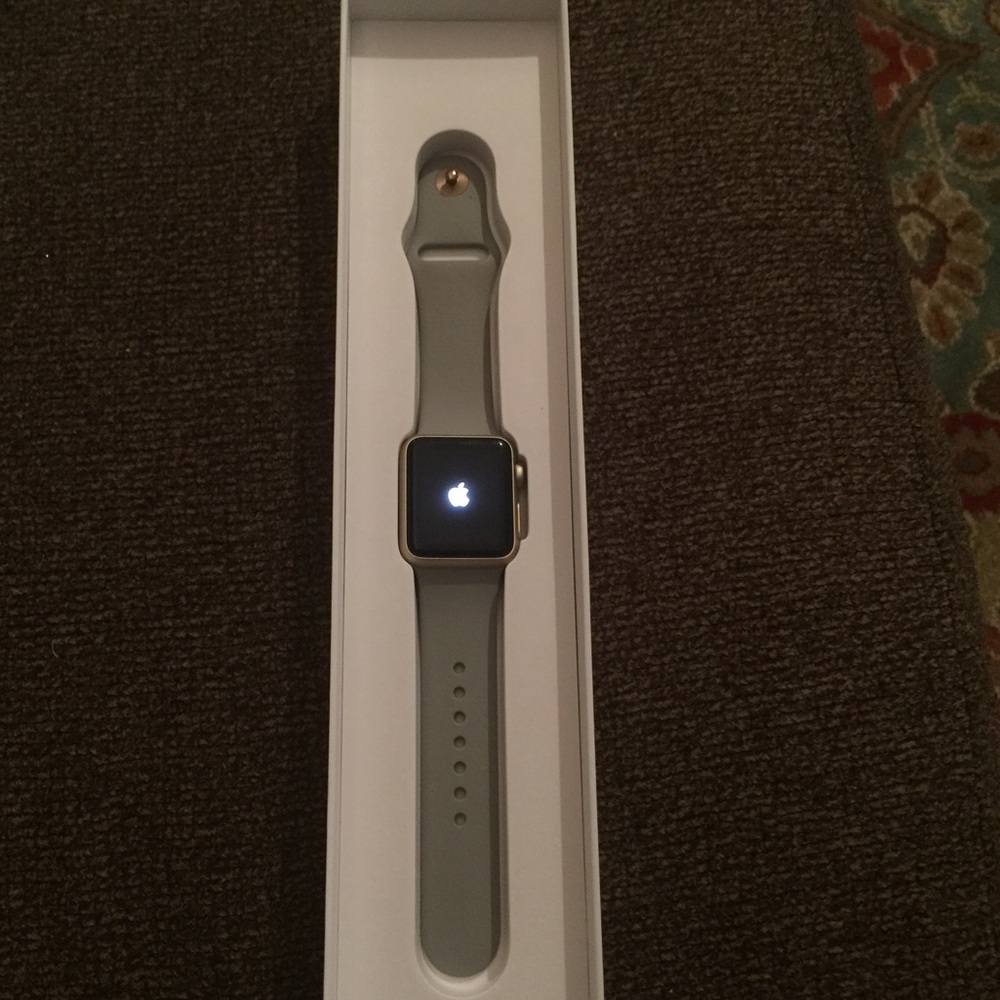 Series 1 Apple Watch 38mm only worn 3 times