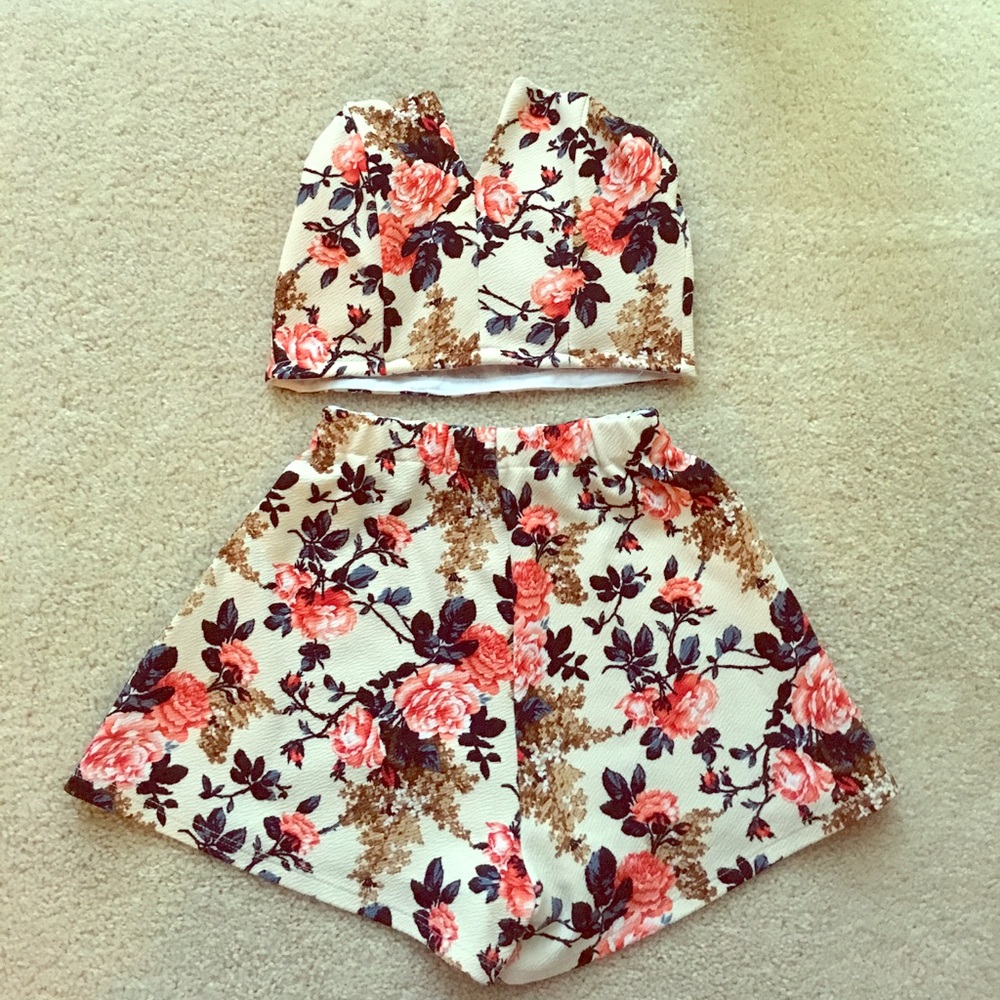 2 pieces flora summer wear.