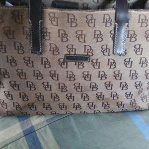 Dooney & Bourke