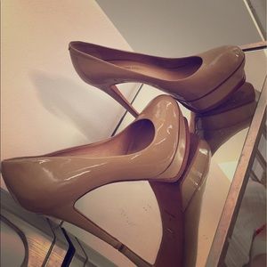 Pour la Victoire "irina" nude pumps