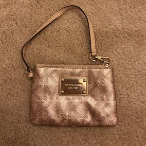 Michael Kors change purse