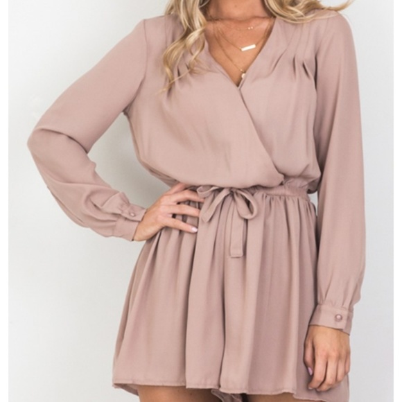 🚨Last One🚨Long Sleeve V Neck Romper - Picture 2 of 4