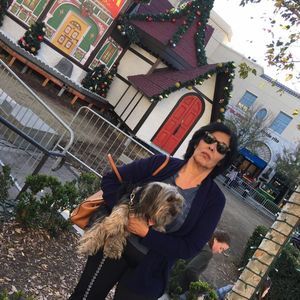 Meet your Posher, Yolanda