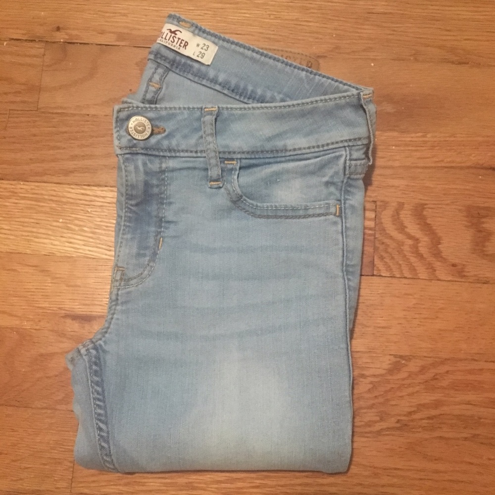 Hollister light blue wash jeans