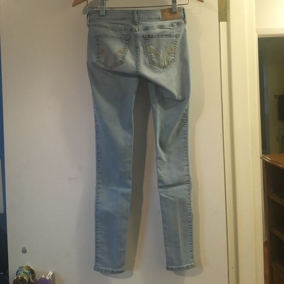 Hollister light blue wash jeans - Picture 4 of 6