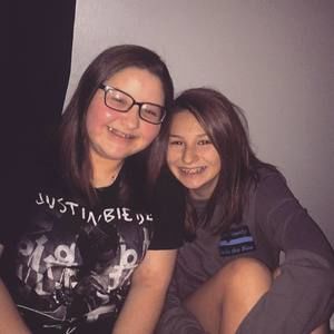 Meet your Posher, Alyssa