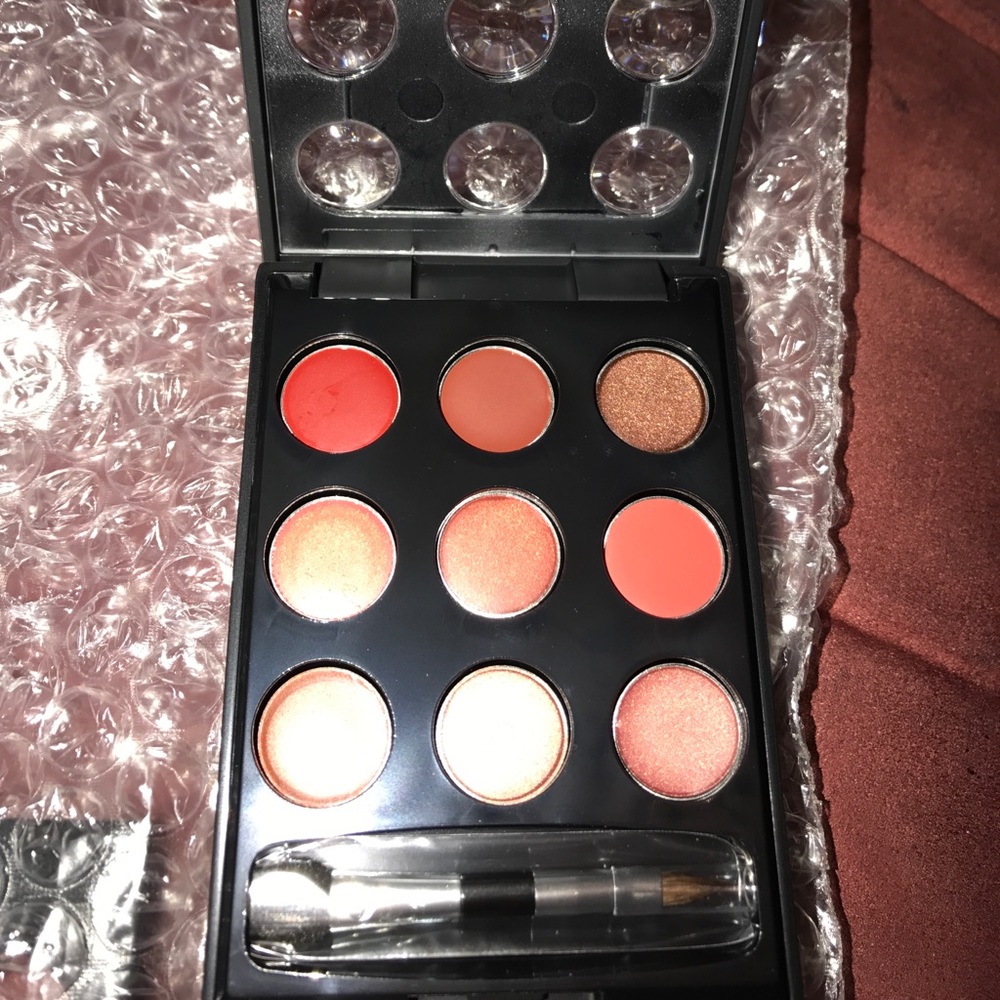 Essential lip kit